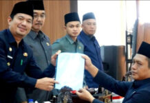 Raperda LKPJ APBD 2024 Disahkan Jadi Perda Setelah Disetujui Tujuh Fraksi
