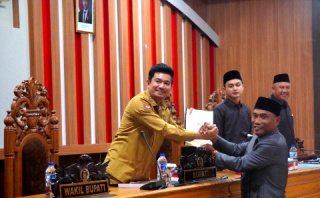 Paripurna DPRD Bengkulu Utara, Fraksi Sampaikan Pandangan Umum, Bupati Fokuskan Pembangunan pada Kesejahteraan Rakyat